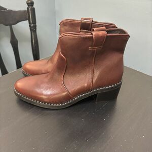Jeffrey Campbell Handmade in India Leather Pull On Boots Ankle Booties Size 9 Ne